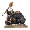 Primaris-Ordenspriester auf Bike