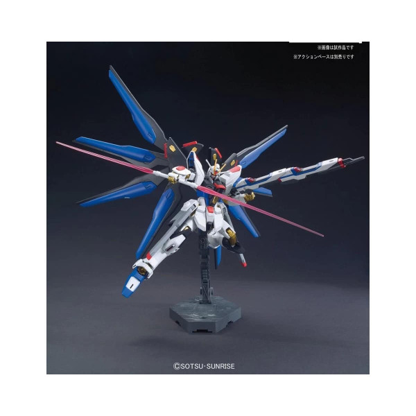 ZGMF-X20A Strike Freedom Gundam HG 1/144 - Gunpla